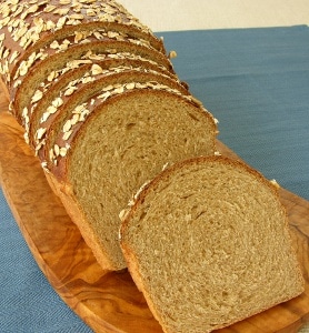 Homemade Wheat Bread With Oats and Honey