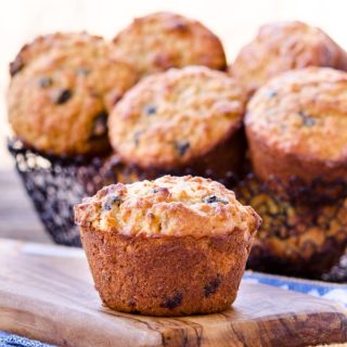 Blueberry Peach Quinoa Oatmeal Muffins for #BreadBakers
