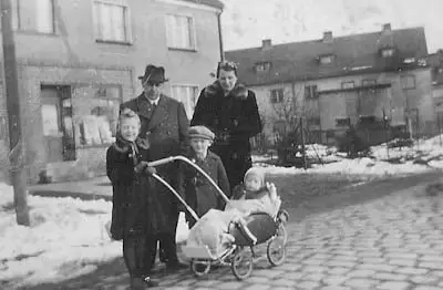 Pohl Family In Breslau 1940