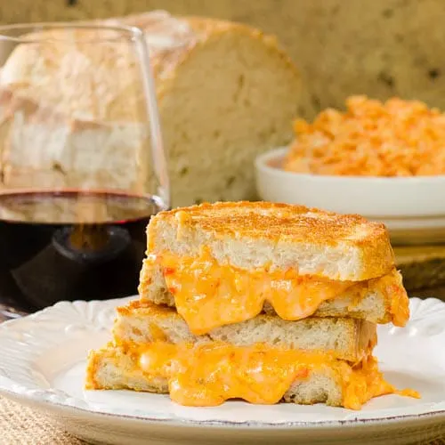 https://magnoliadays.com/wp-content/uploads/2014/04/Grilled-Pimento-Cheese-Sandwich-3.jpg.webp