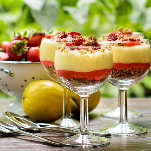 Lemon and Strawberry Parfaits | Magnolia Days