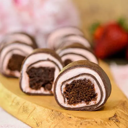 Strawberry Chocolate Brownie Dessert Roll Ups | Magnolia Days