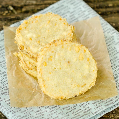 Spicy Blue Cheese Shortbread Cookies | Magnolia Days