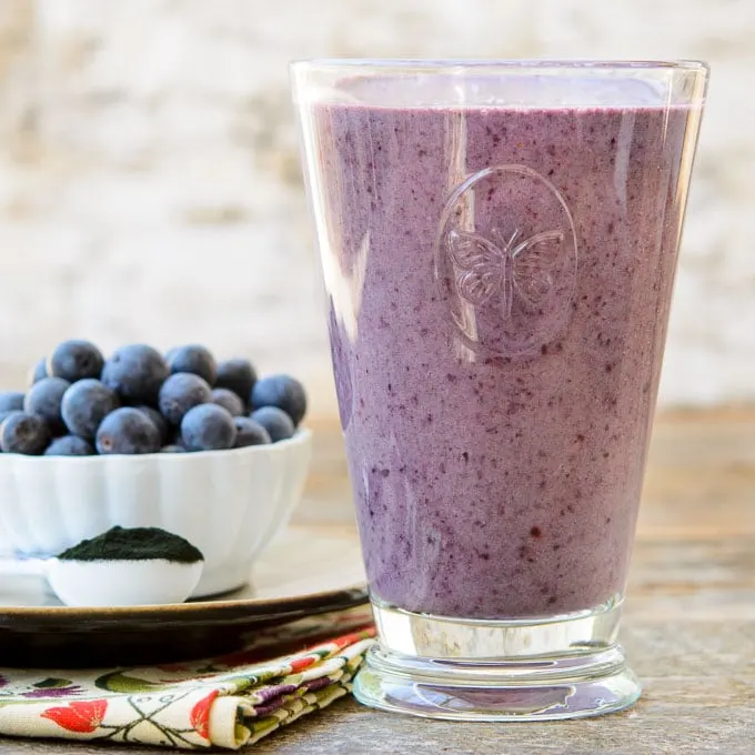 Blueberry Green Smoothie | Magnolia Days