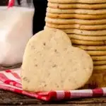 Sour Cream Pecan Sandies Cookies | Magnolia Days