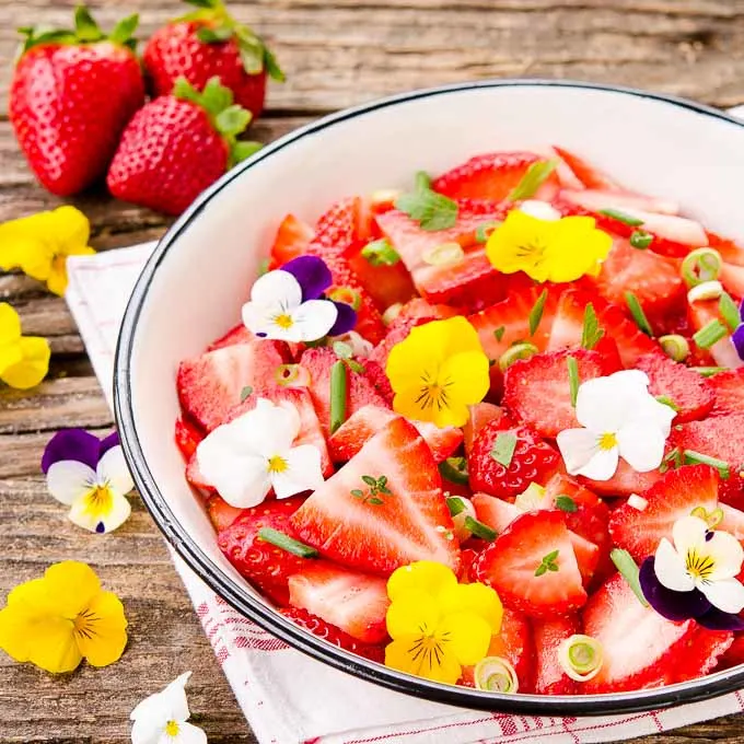 Herbed Strawberry Salad | Magnolia Days