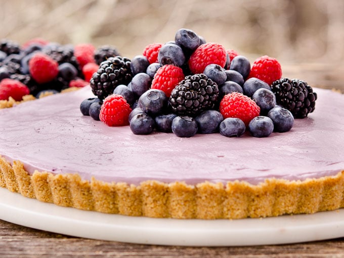 No-Bake Mixed Berry Cream Cheese Tart | Magnolia Days