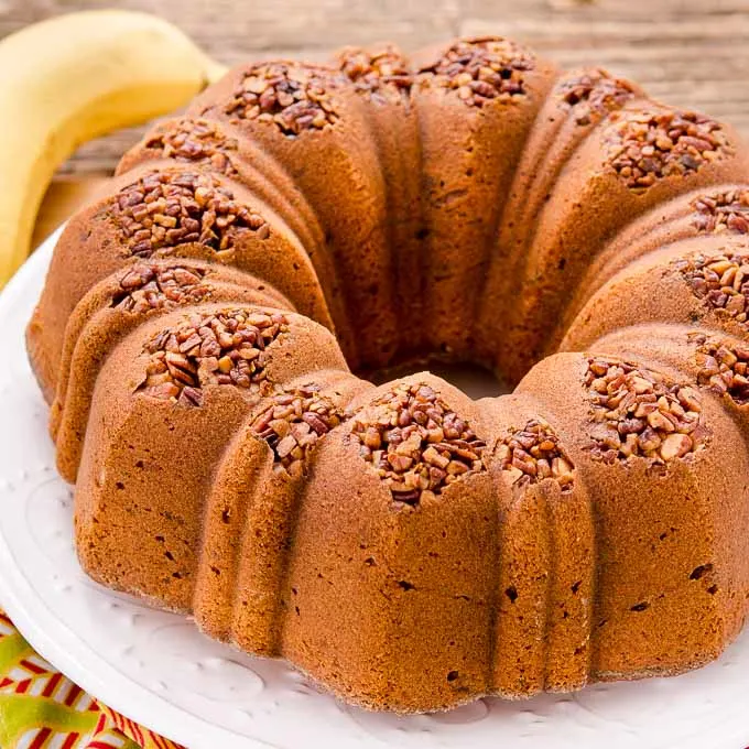 Banana Bundt Cake {Moist and Flavorful!} – WellPlated.com