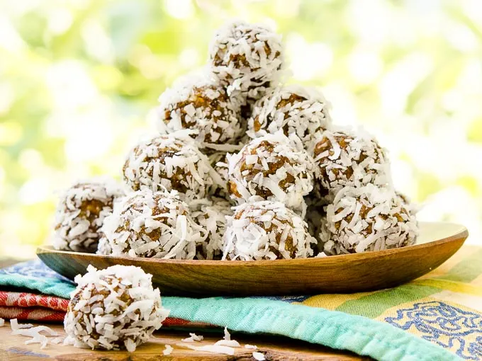 No-Bake Fruit Balls by Magnolia Days