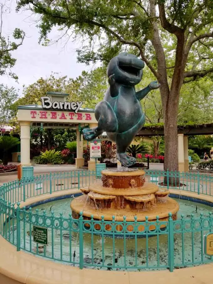 A Day in the Park with Barney Statue